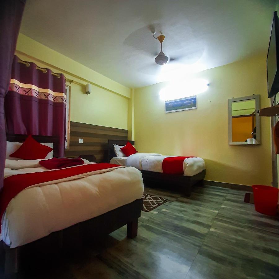 Hotel Elite Pokhara Kültér fotó