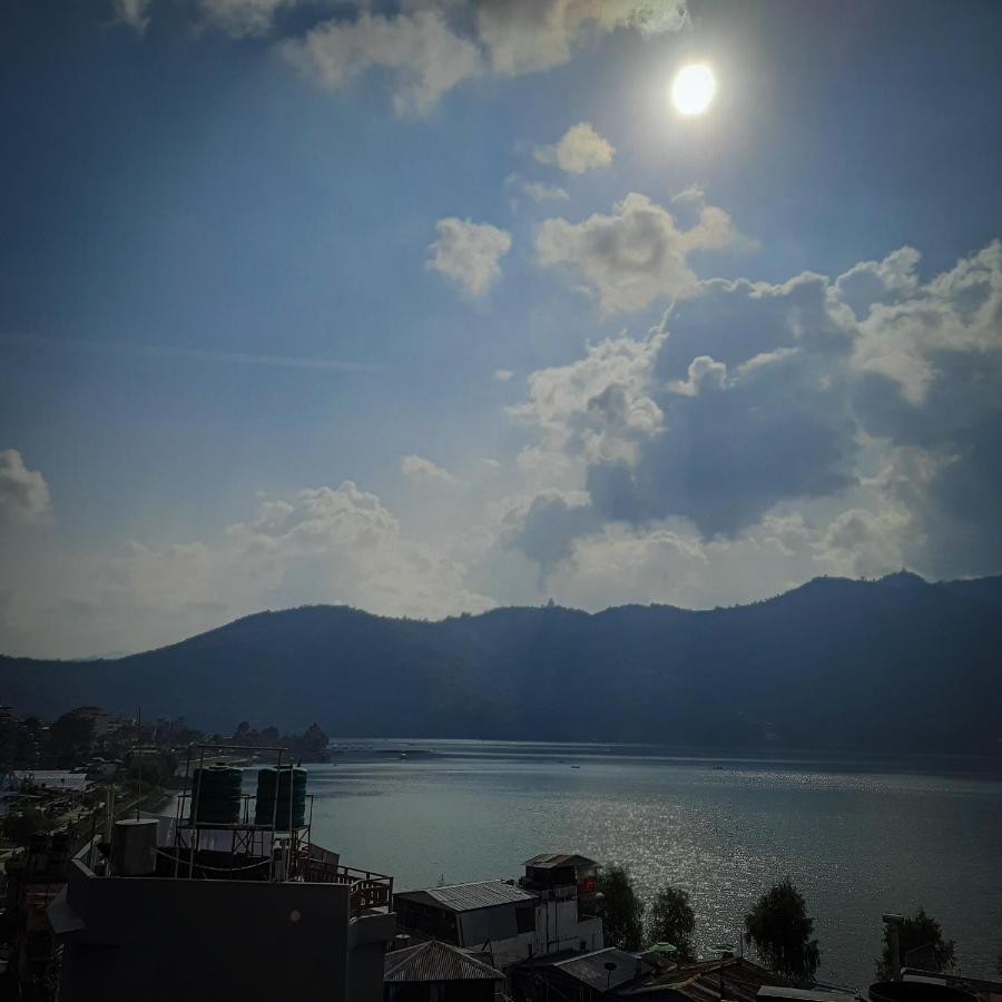 Hotel Elite Pokhara Kültér fotó