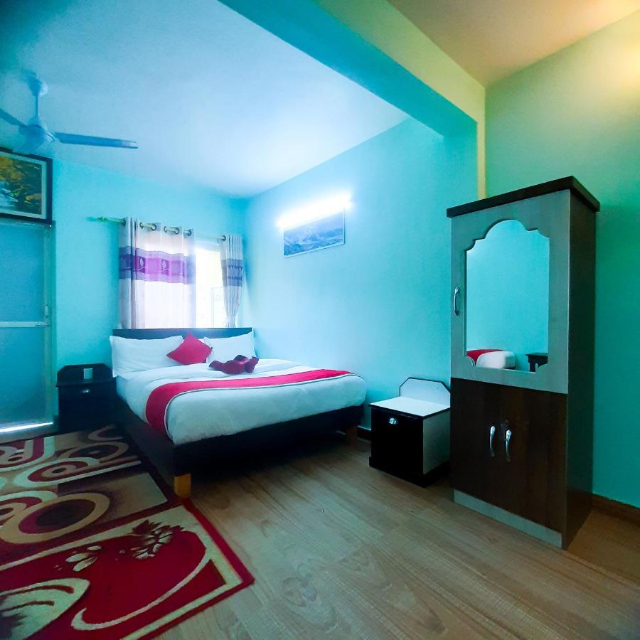 Hotel Elite Pokhara Kültér fotó