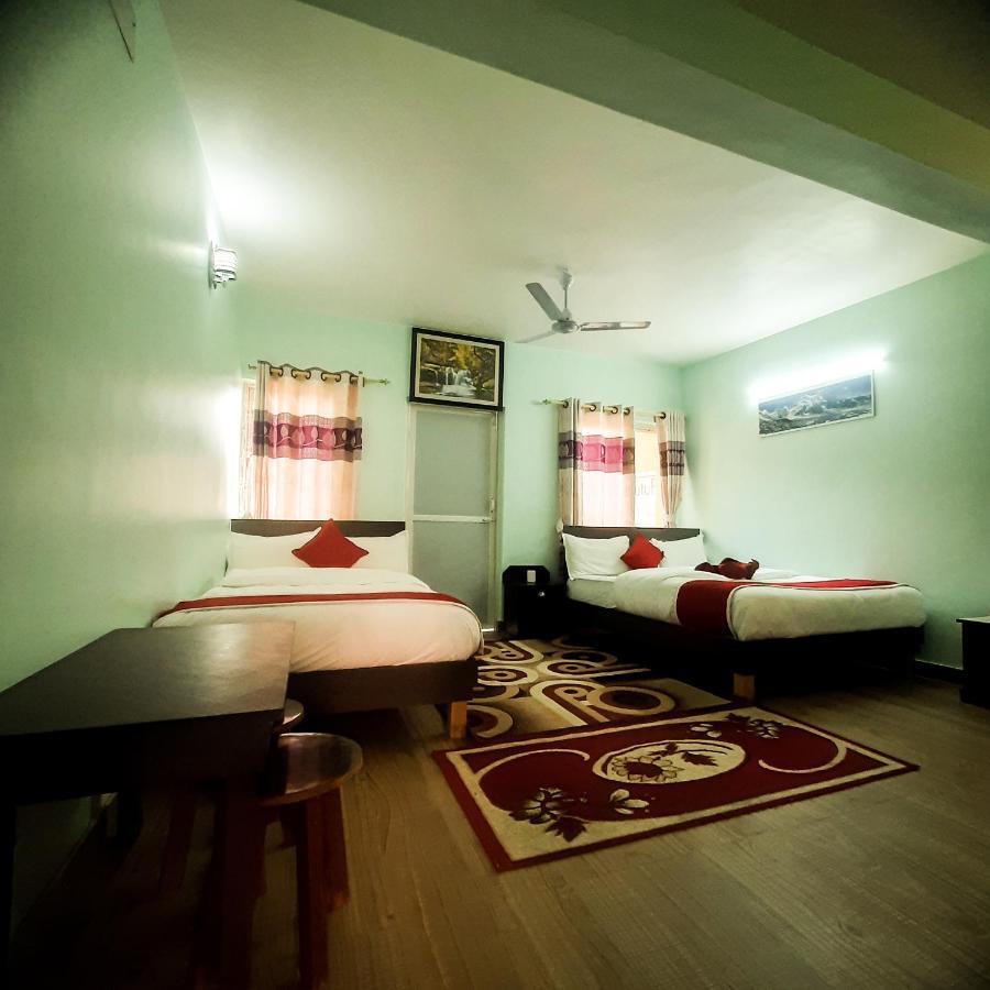 Hotel Elite Pokhara Kültér fotó