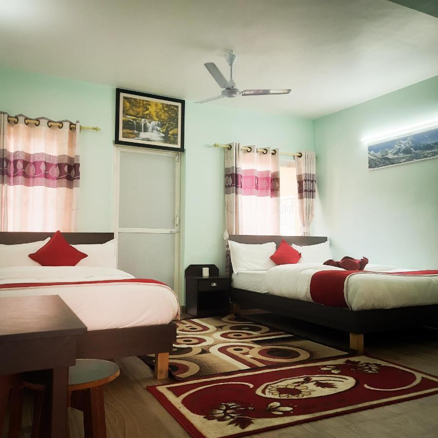 Hotel Elite Pokhara Kültér fotó