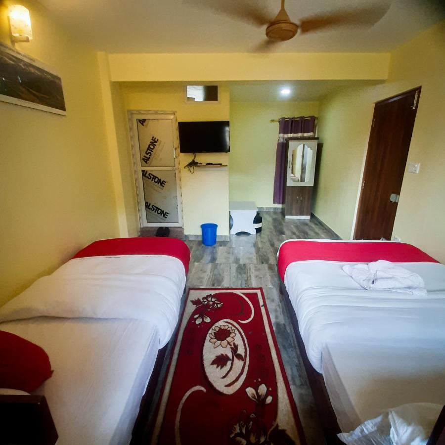 Hotel Elite Pokhara Kültér fotó