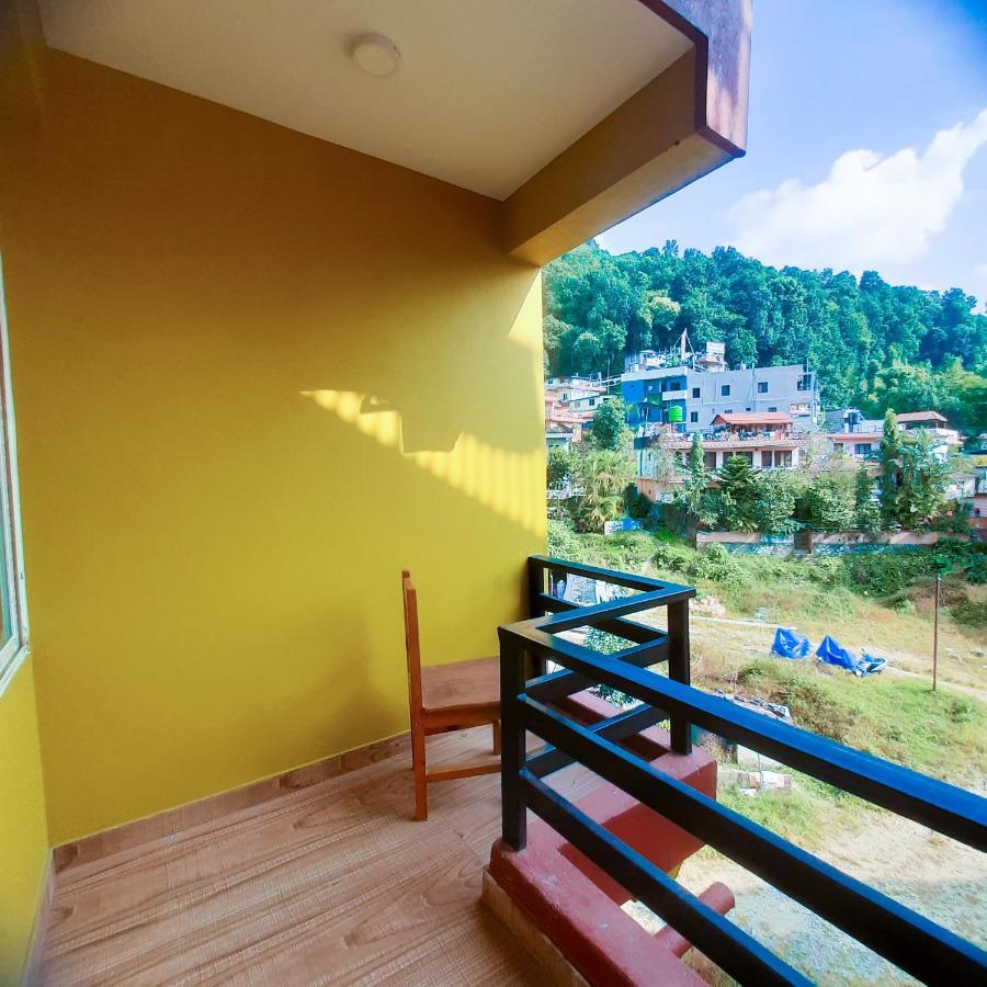 Hotel Elite Pokhara Kültér fotó
