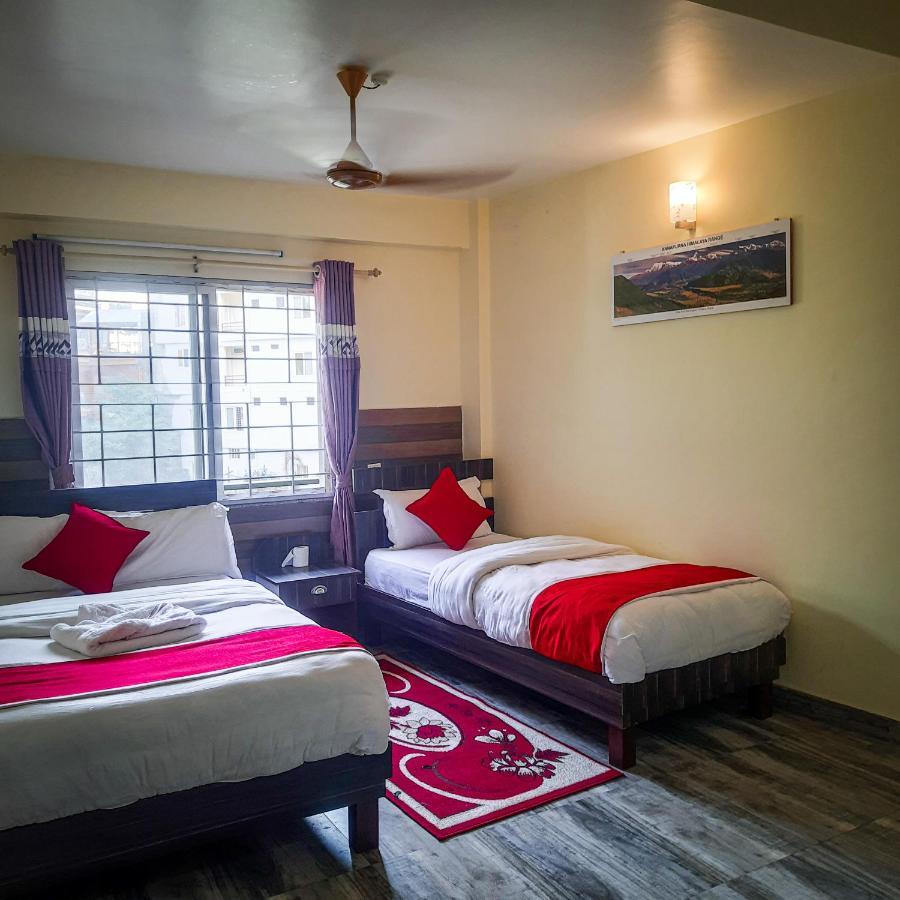 Hotel Elite Pokhara Kültér fotó