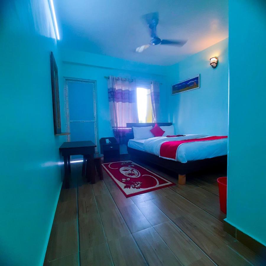 Hotel Elite Pokhara Kültér fotó